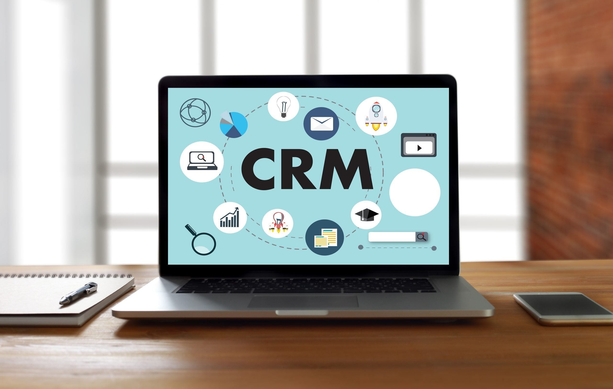 CRM（顧客管理システム）の導入事例10選｜導入前の課題や導入後の効果を専門家が徹底解説