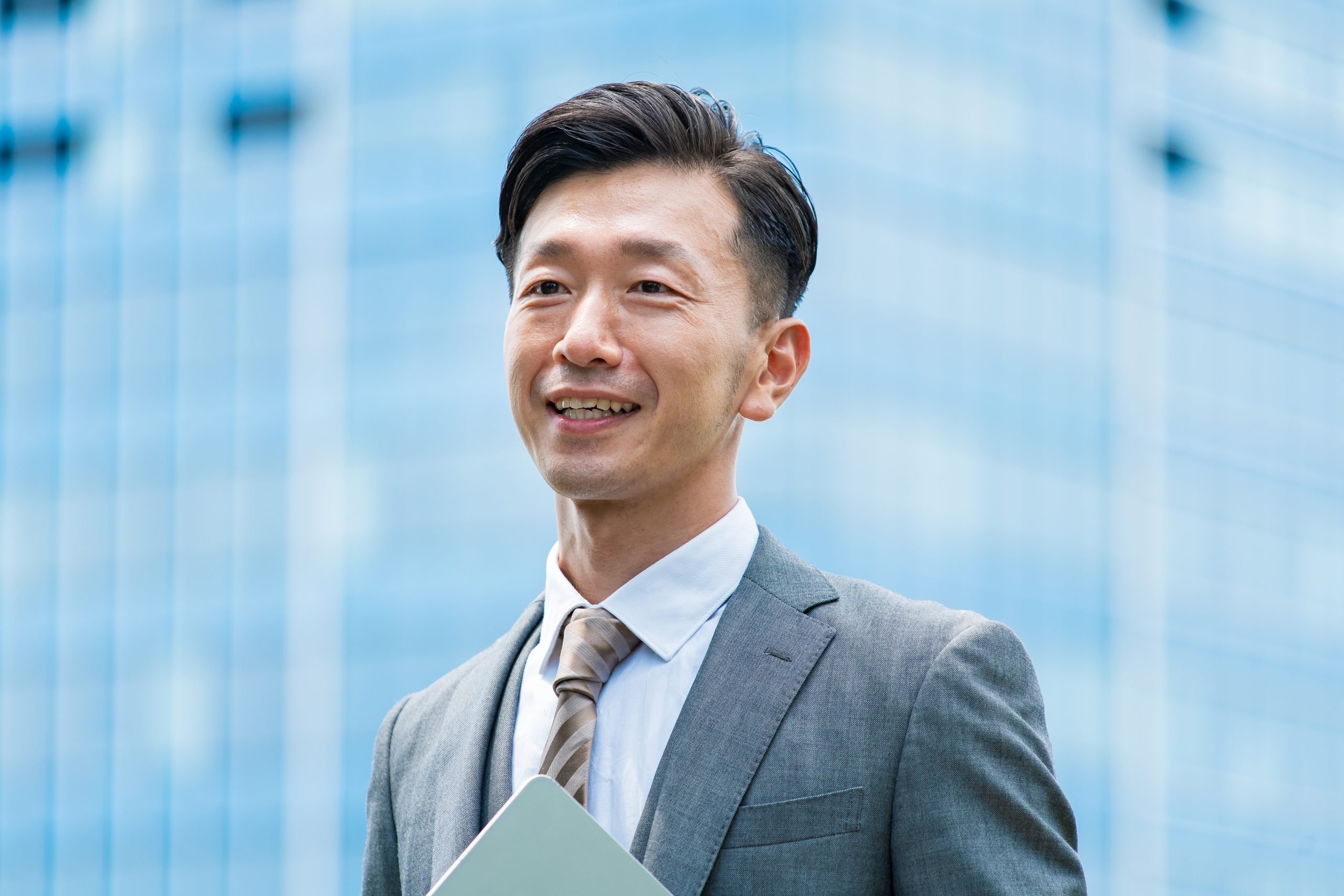 中堅社員は何年目から？中堅社員の果たすべき役割と目標…立場について解説【2026年最新版】